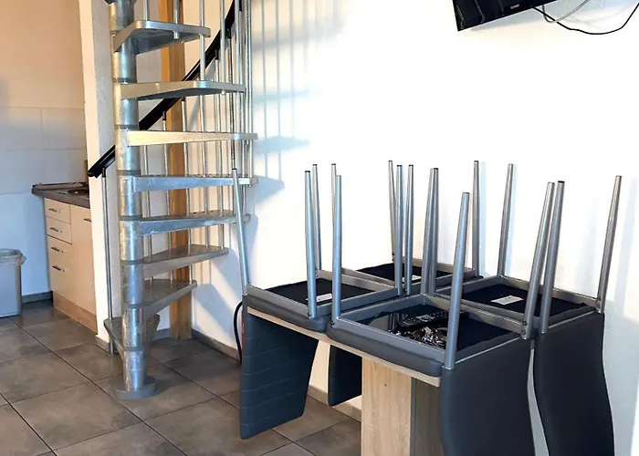 瑞里公寓 * 迪堡